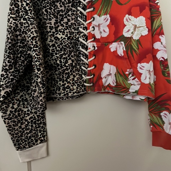 Urban outfitters hoodie size: M - Picture 3 of 8